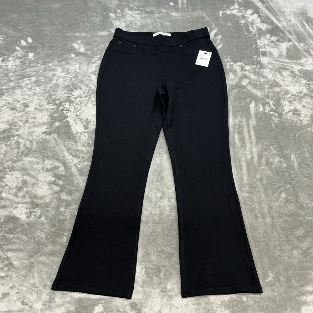 NWT Calvin Klein Jeans Women’s Medium Black Super High Rise Jegging Pockets